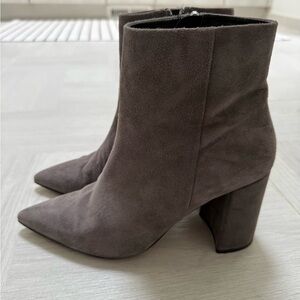 Bernie’s New York folk suede grey Ankle Boots